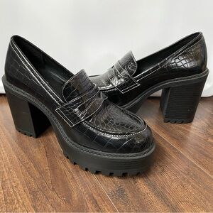Torrid Platform Loafer 9.5Wide never worn